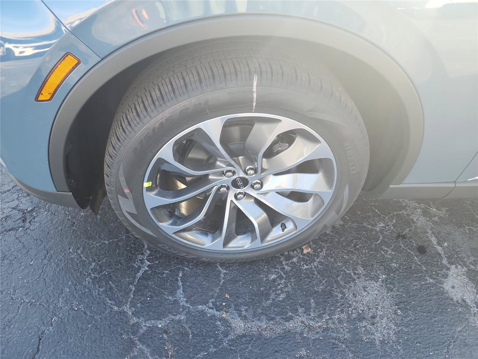 New 2026 Lincoln Aviator Reserve RWD image 9