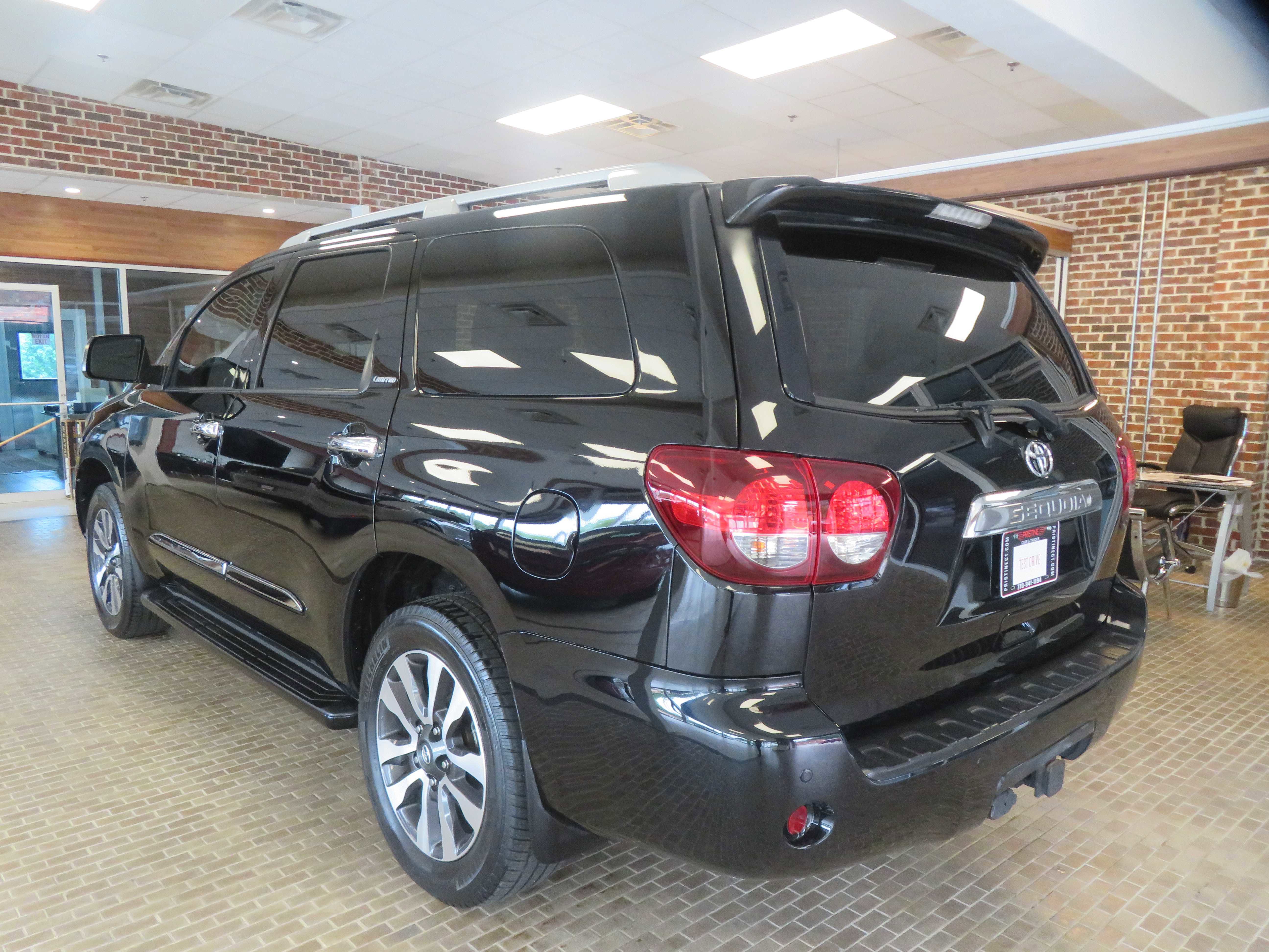 Used 2019 Toyota Sequoia Limited w/ Safety & Convenience Package RWD image 87