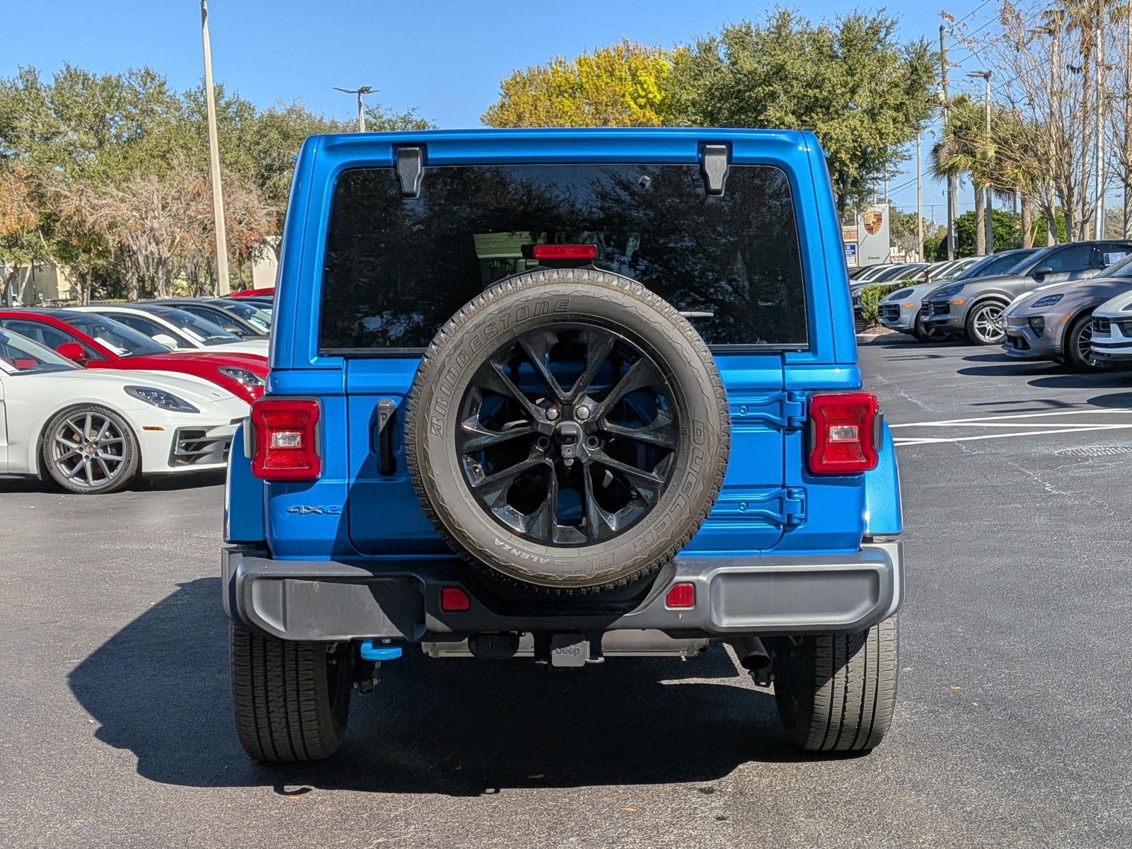 Used 2022 Jeep Wrangler Unlimited Sahara w/ Cold Weather Group image 10