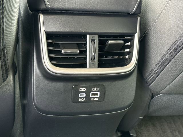 Used 2025 Subaru Outback Premium AWD/4WD image 11