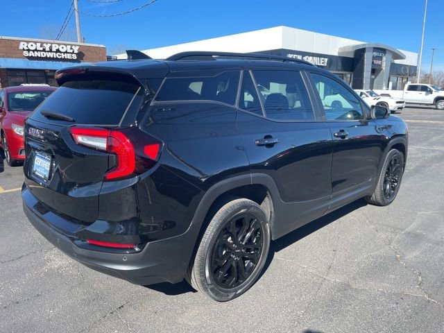 Certified 2022 GMC Terrain SLE w/ Driver Convenience Package image 6