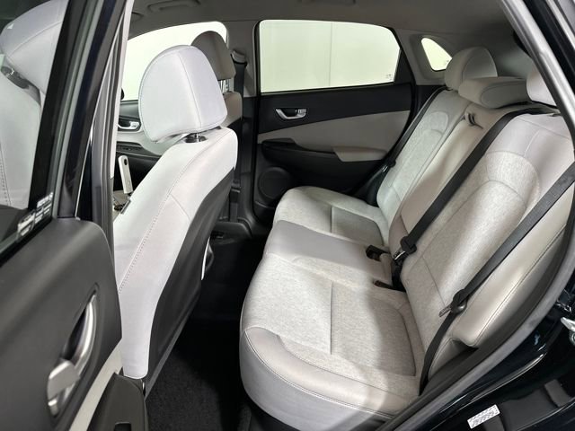 Used 2023 Hyundai Kona SE image 25