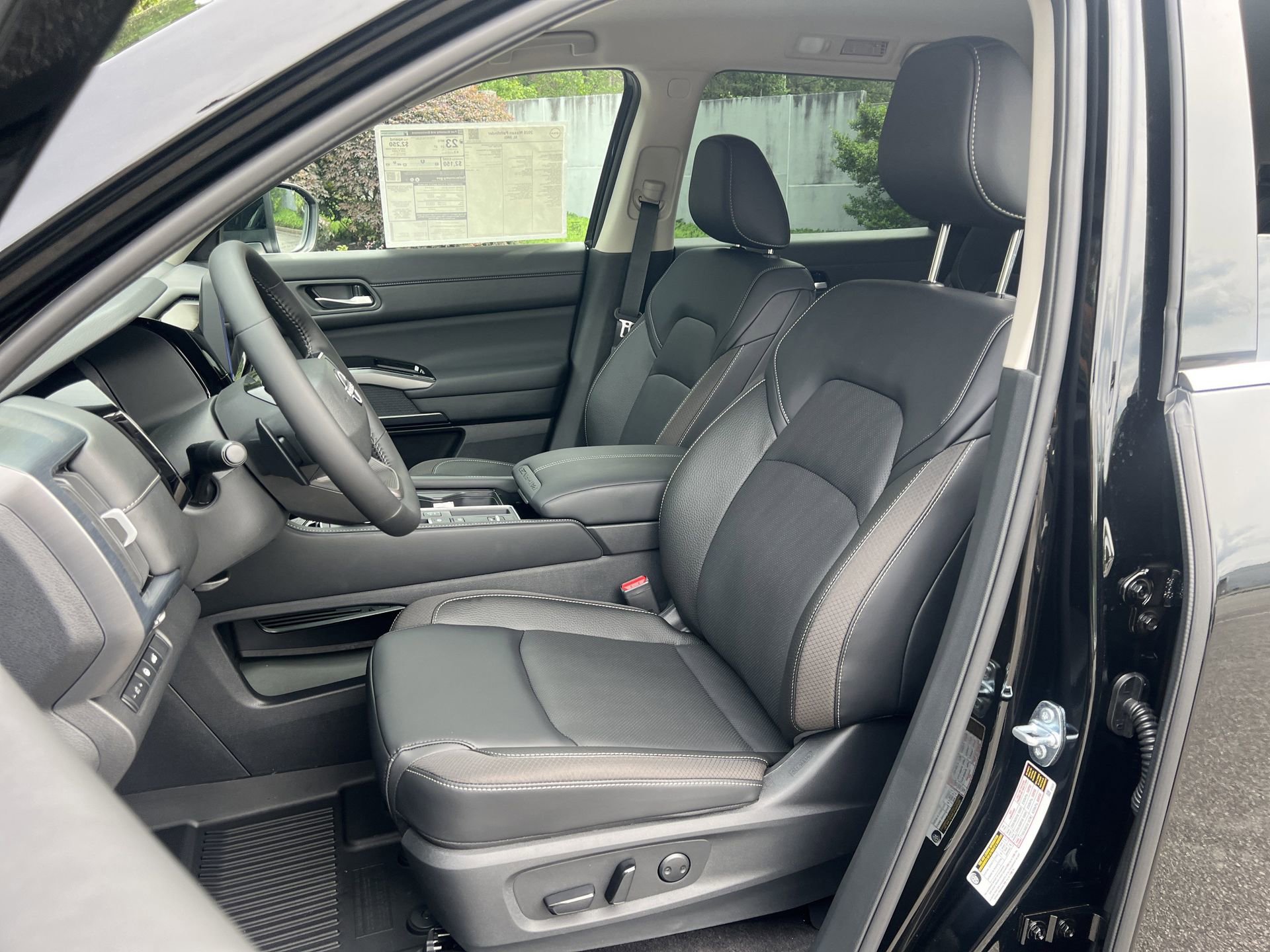 New 2026 Nissan Pathfinder SL FWD image 14