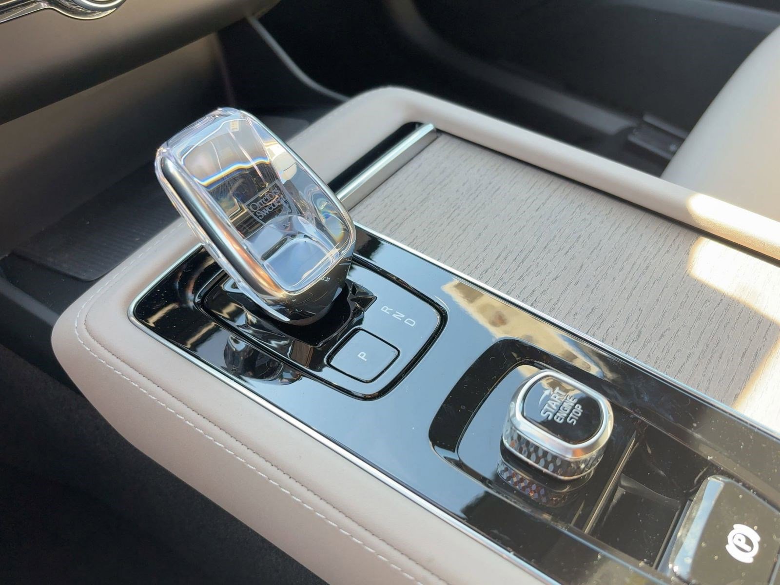 New 2026 Volvo XC90 B5 Plus image 17