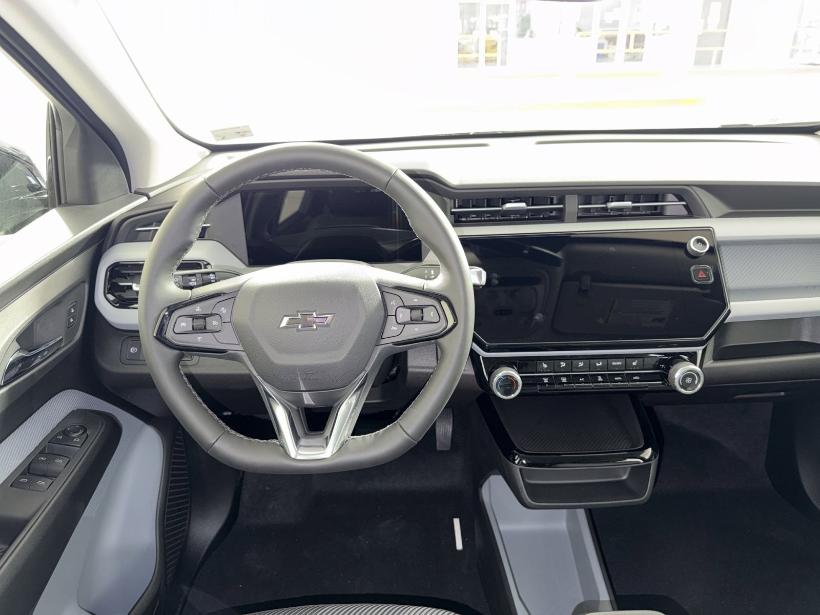 New 2027 Chevrolet Bolt LT w/ Comfort Package FWD image 16