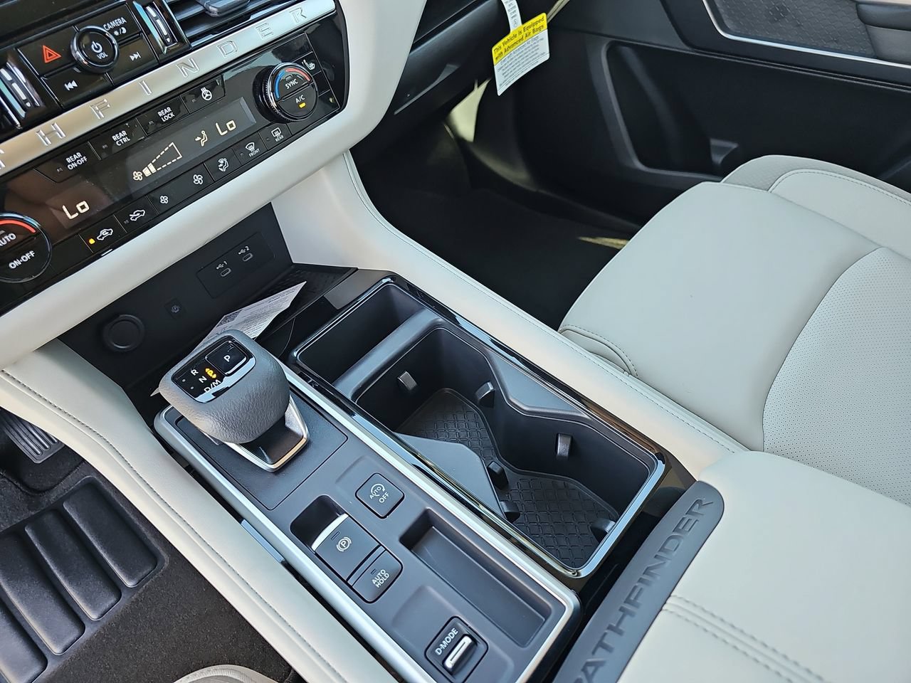 New 2026 Nissan Pathfinder SL FWD image 30