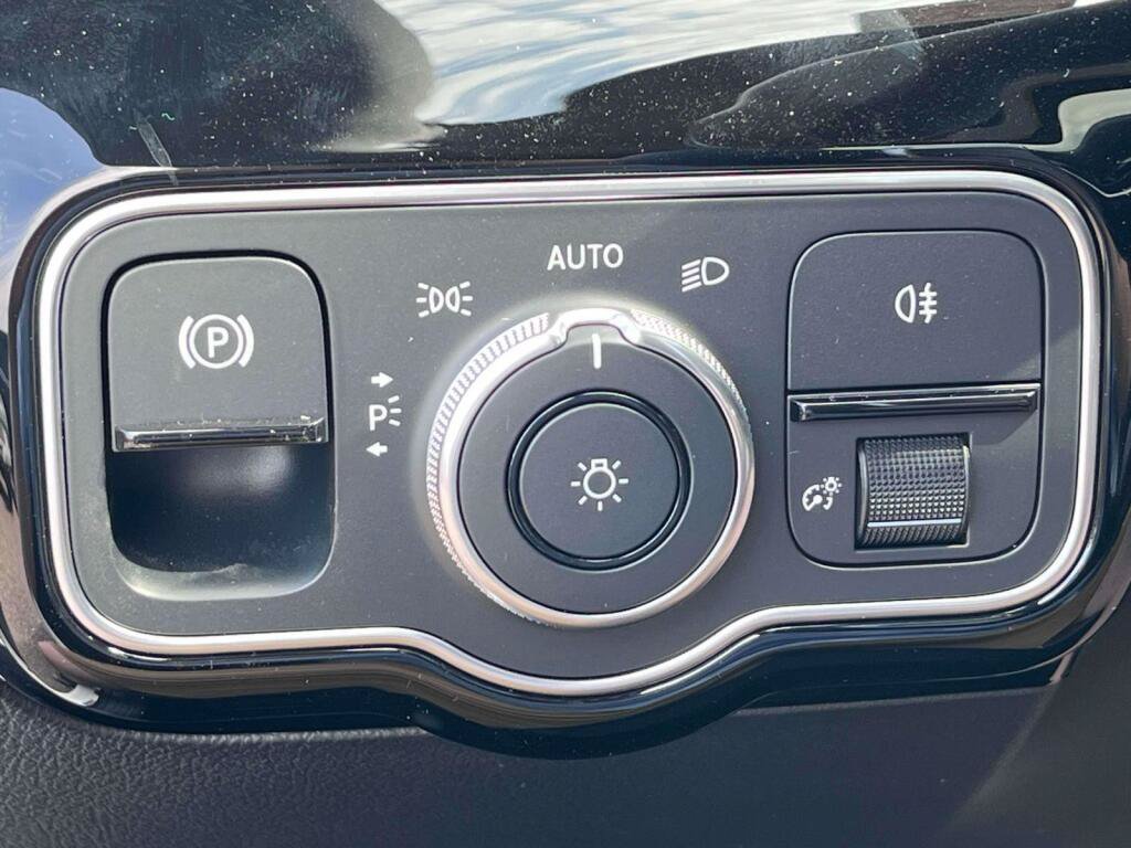 New 2026 Mercedes-Benz CLA 250 4MATIC image 31