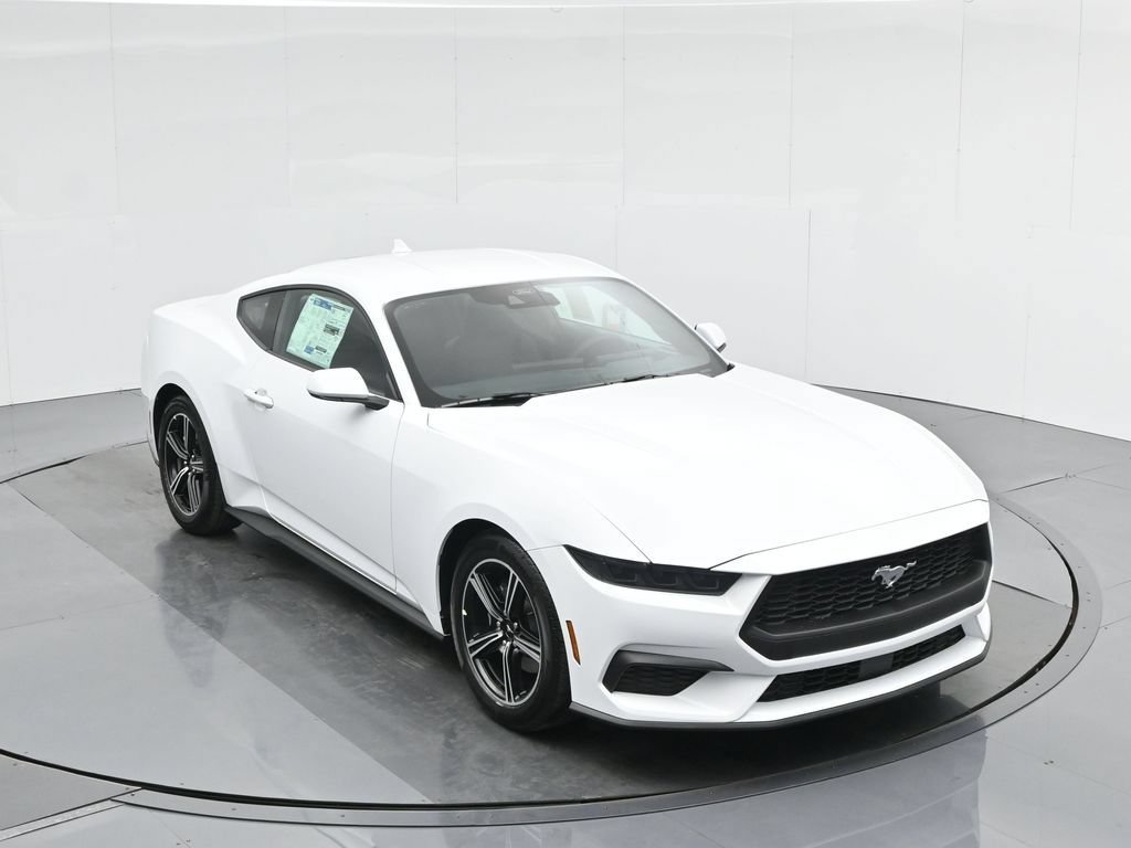 Used 2025 Ford Mustang Coupe RWD image 35