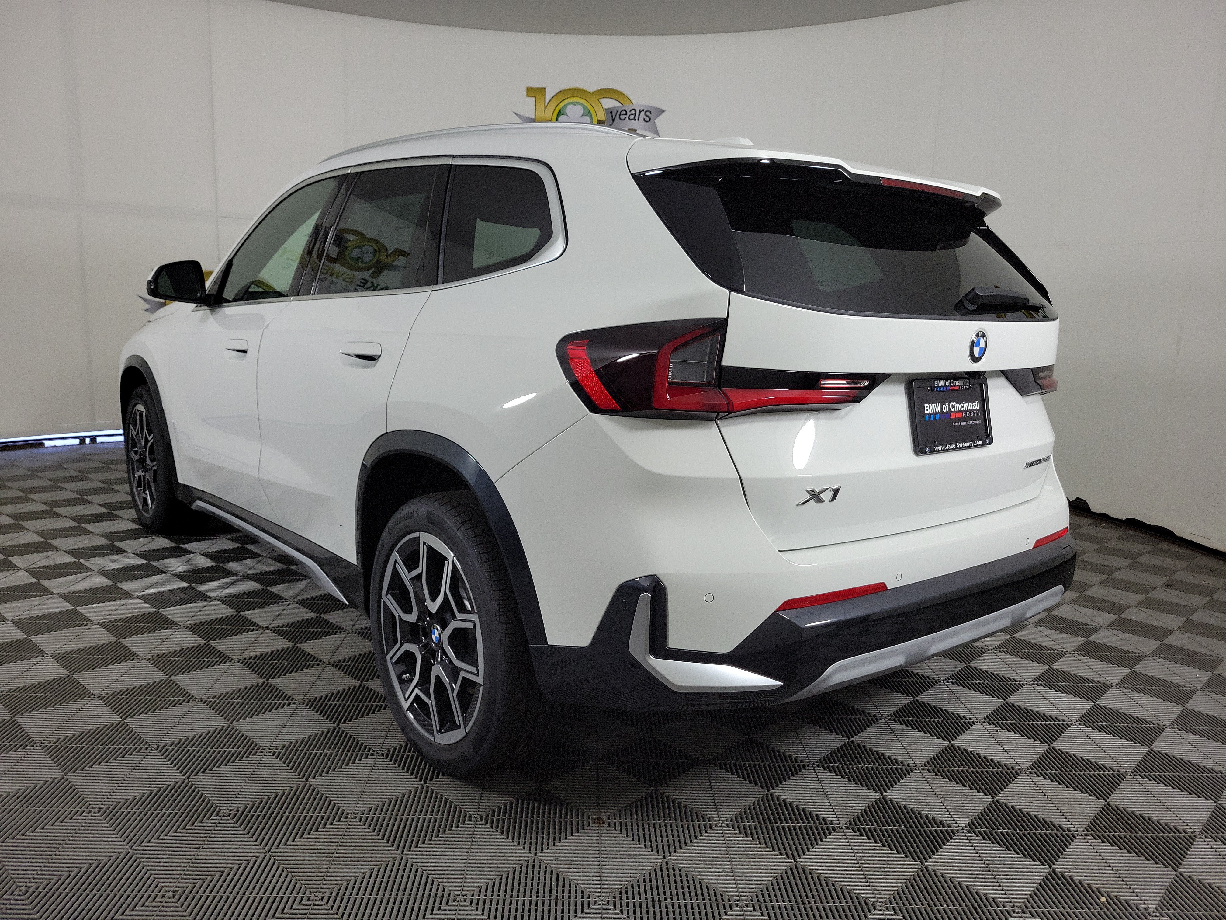 New 2026 BMW X1 xDrive28i w/ Technology Package AWD/4WD image 5