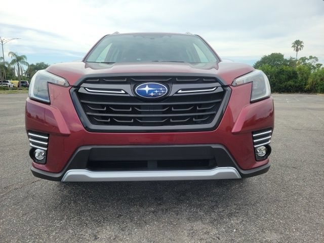 Used 2022 Subaru Forester Touring AWD/4WD image 3