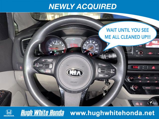 Used 2016 Kia Sedona LX w/ LX Convenience Package image 12