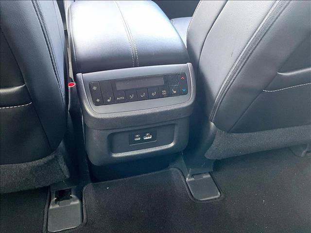 Used 2023 Nissan Pathfinder SL w/ SL Premium Package FWD image 25