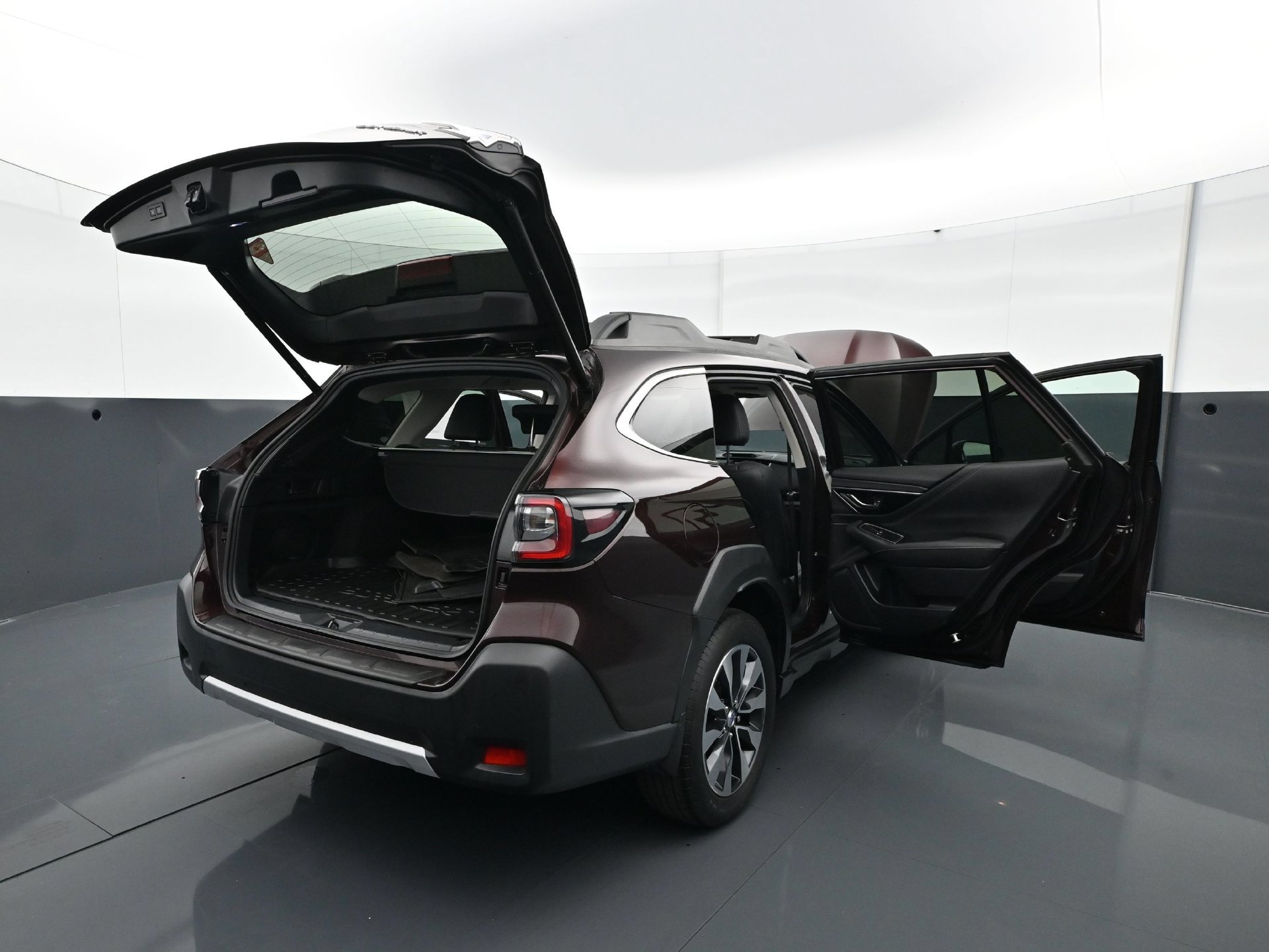 Used 2024 Subaru Outback Limited AWD/4WD image 42