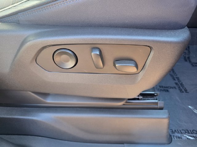 Used 2023 Chevrolet Silverado 1500 High Country w/ High Country Premium Package AWD/4WD image 14