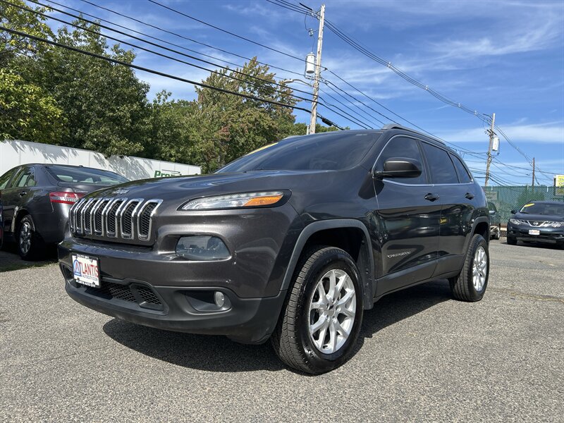 Used 2014 Jeep Cherokee Latitude w/ Comfort/Convenience Group