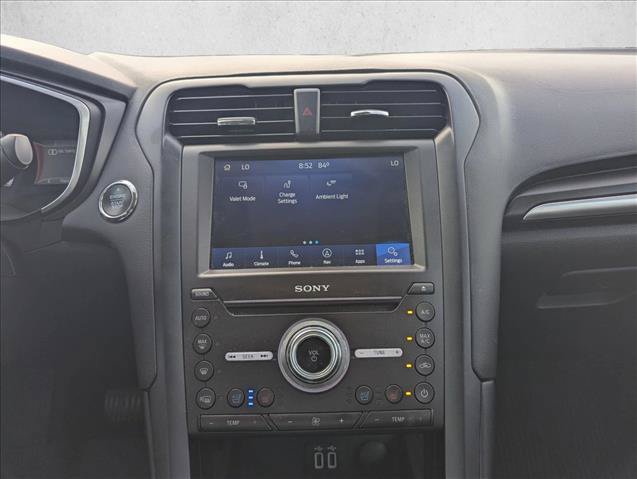 Used 2019 Ford Fusion Energi Titanium FWD image 11