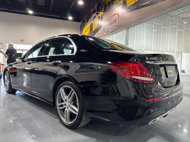 Used 2017 Mercedes-Benz E 300 image 6