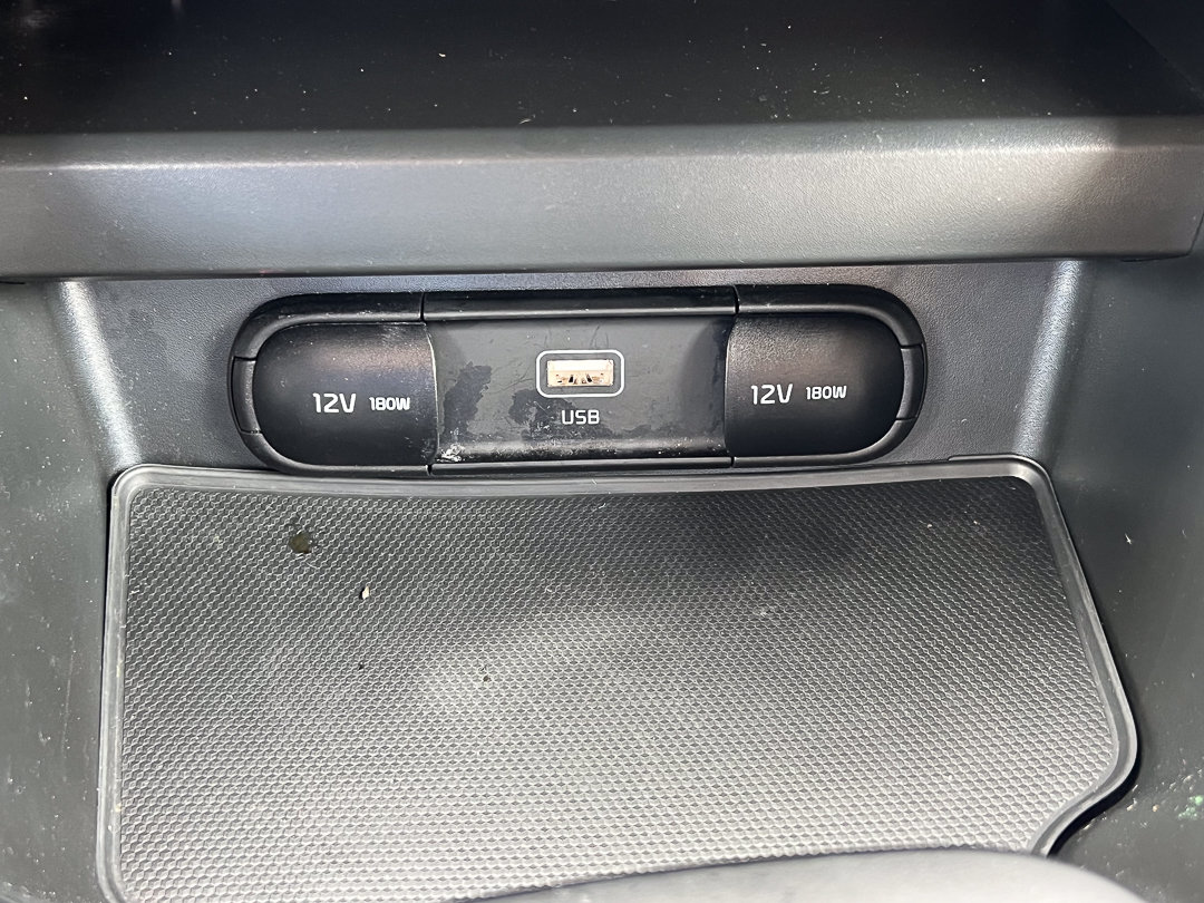 Used 2023 Kia Soul LX w/ LX Technology Package FWD image 22