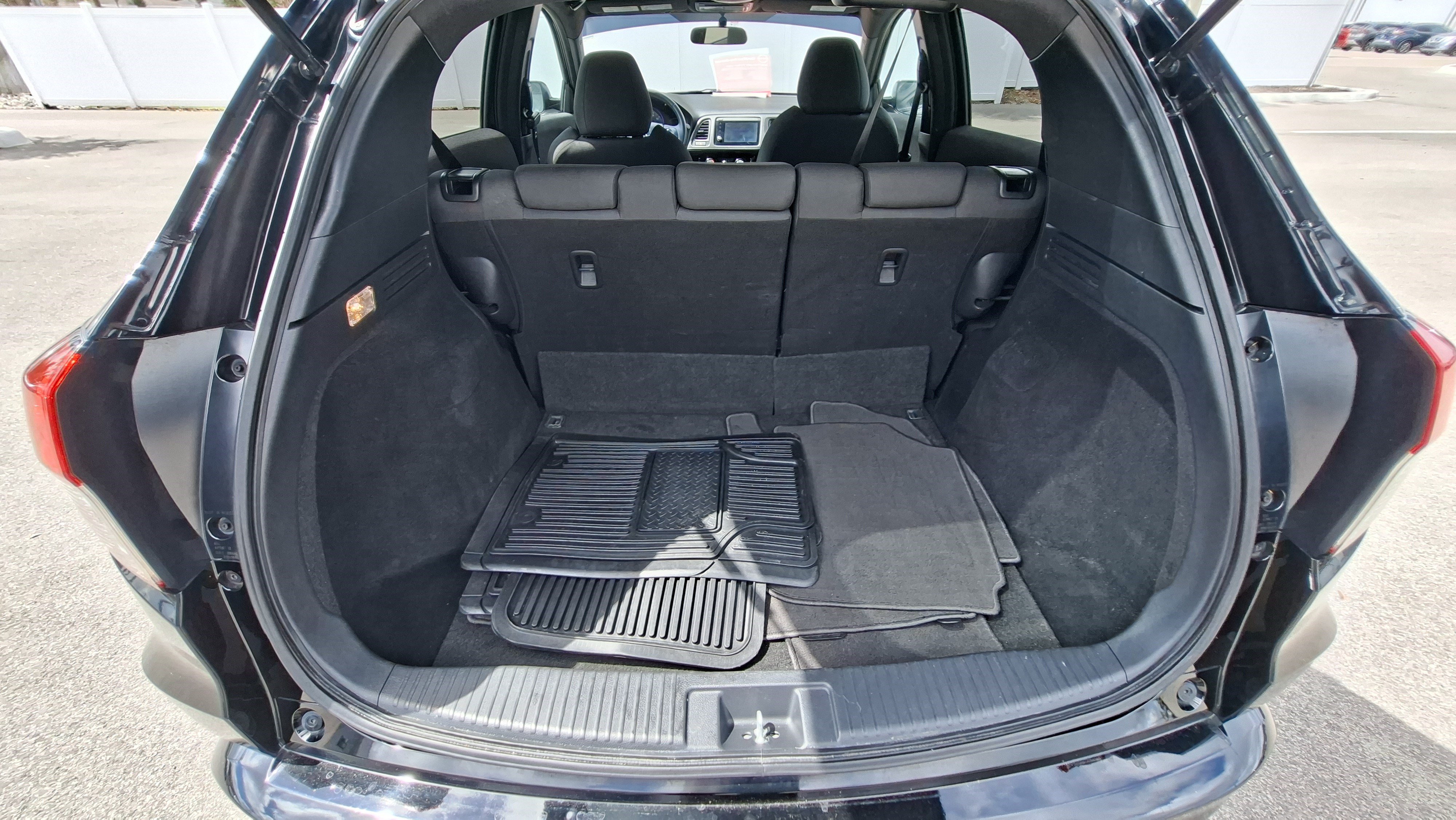 Used 2021 Honda HR-V Sport image 21