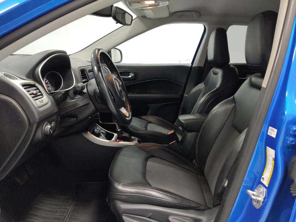 Used 2019 Jeep Compass Latitude w/ Cold Weather Group AWD/4WD image 17