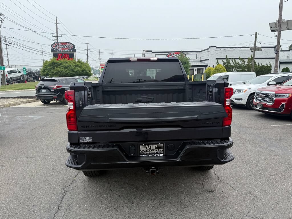Used 2024 Chevrolet Silverado 1500 Custom Trail Boss w/ LPO, Dark Essentials Package AWD/4WD image 28