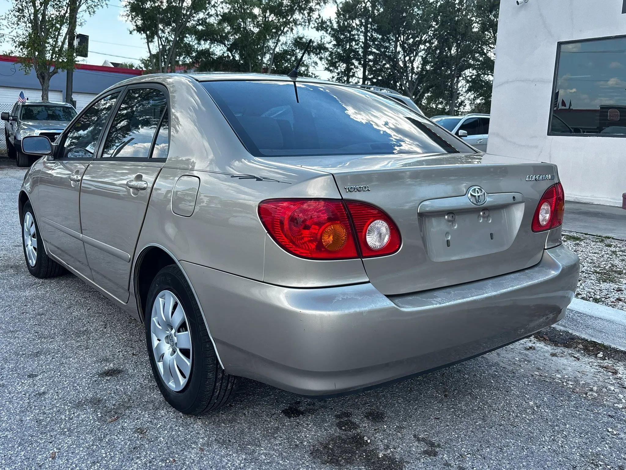 Used 2004 Toyota Corolla LE image 7