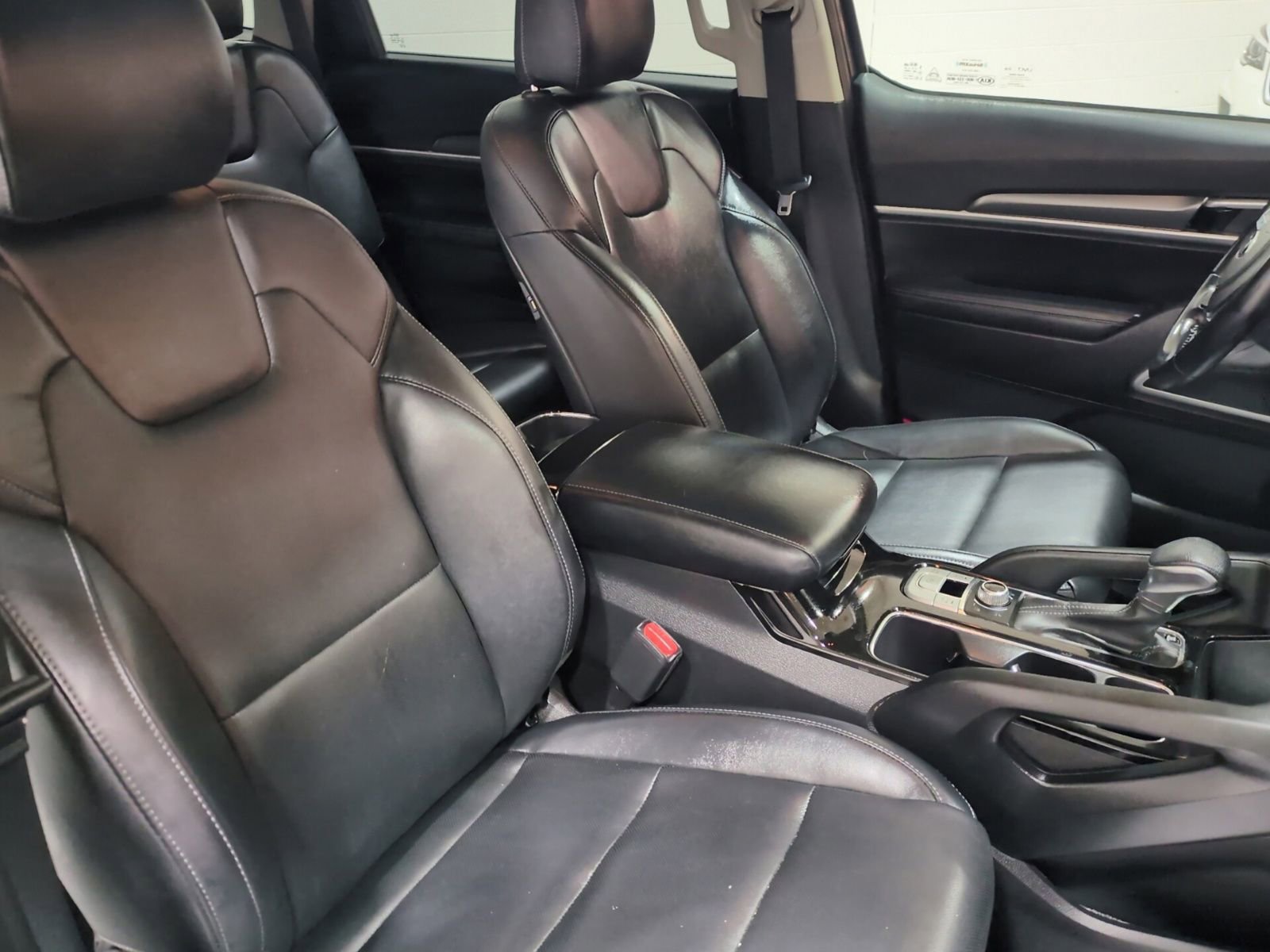 Used 2021 Kia Telluride LX AWD/4WD image 10