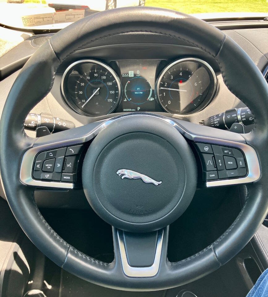 Used 2020 Jaguar F-PACE Prestige AWD/4WD image 9