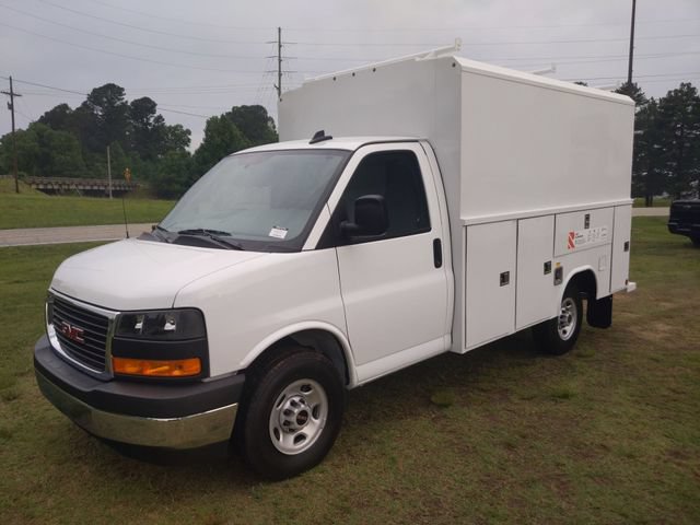 New 2025 GMC Savana 3500 w/ Power Convenience Package RWD image 15