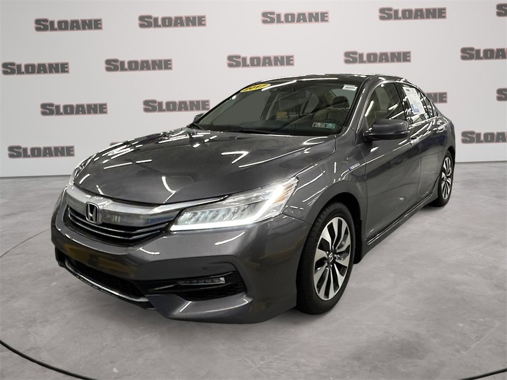 Used 2017 Honda Accord Touring image 1