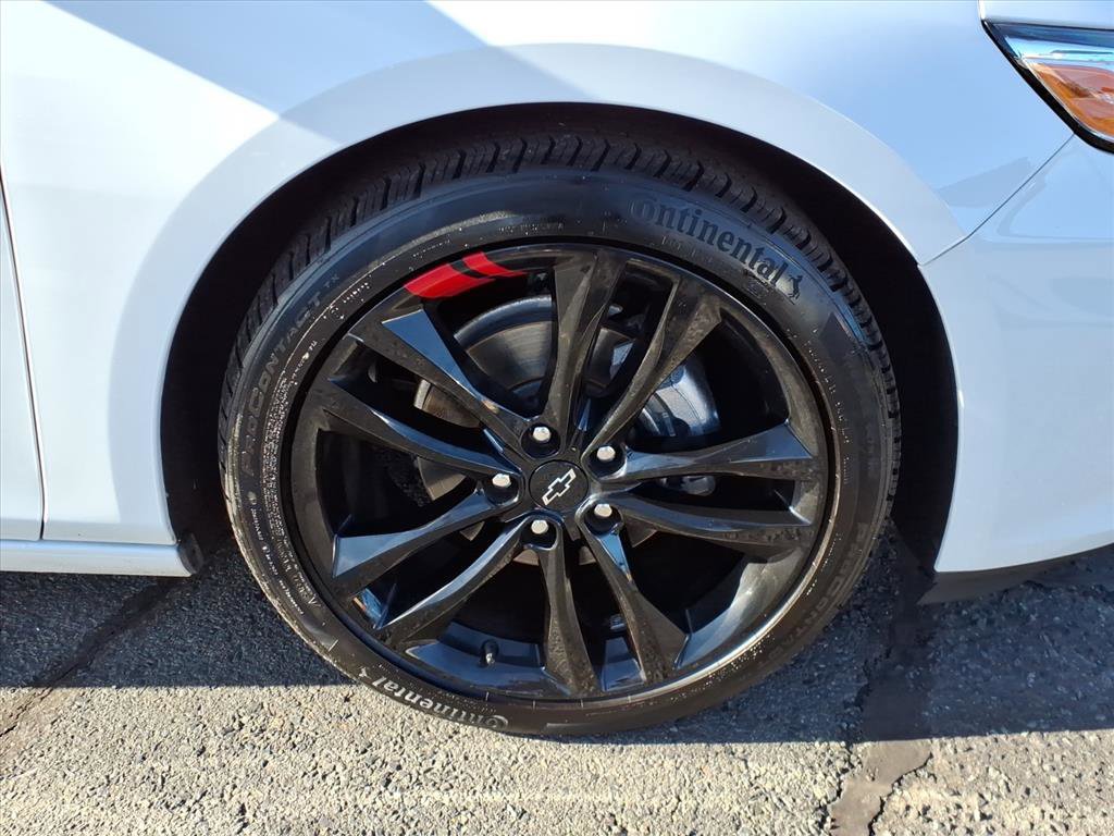 Used 2023 Chevrolet Malibu LT w/ Redline Edition image 10