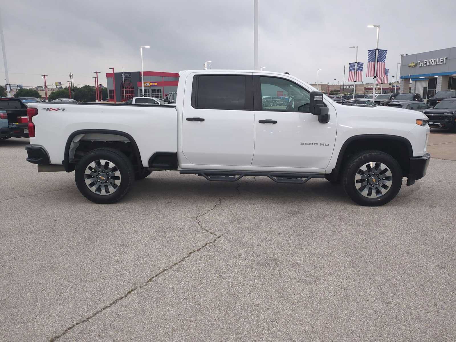Used 2023 Chevrolet Silverado 2500 Custom w/ Custom Value Package AWD/4WD image 9