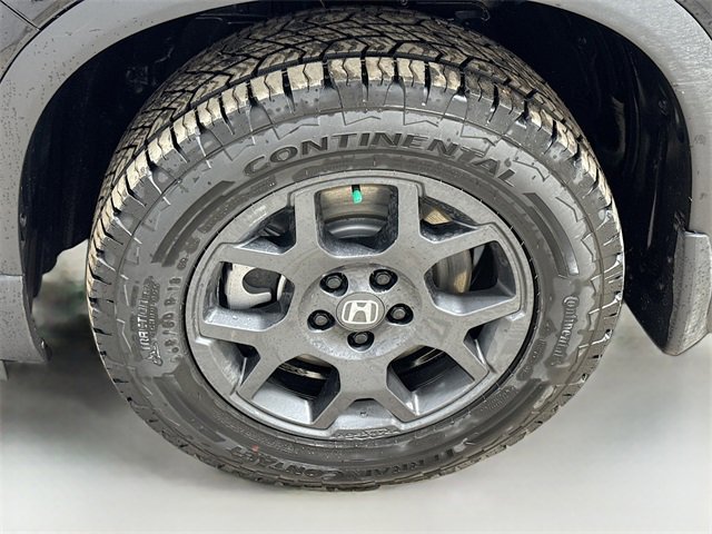 Used 2025 Honda Pilot TrailSport image 34