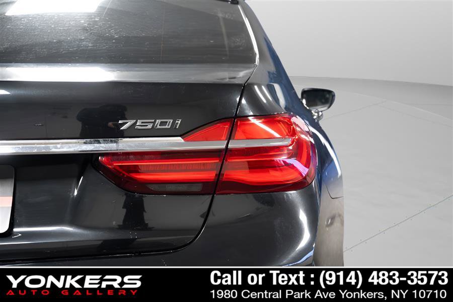 Used 2019 BMW 750i xDrive w/ Executive Package image 58