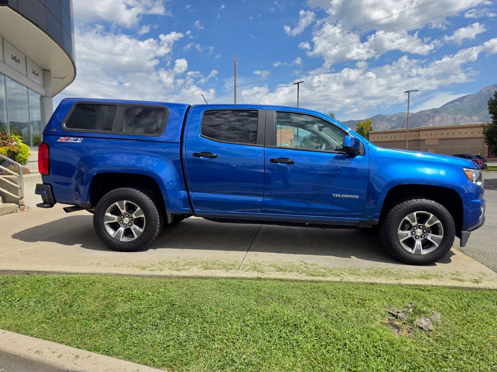 Used 2019 Chevrolet Colorado Z71 AWD/4WD image 4