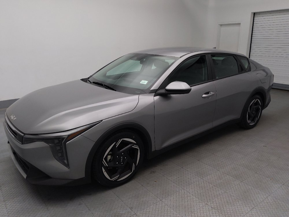 Used 2025 Kia K4 EX FWD image 2