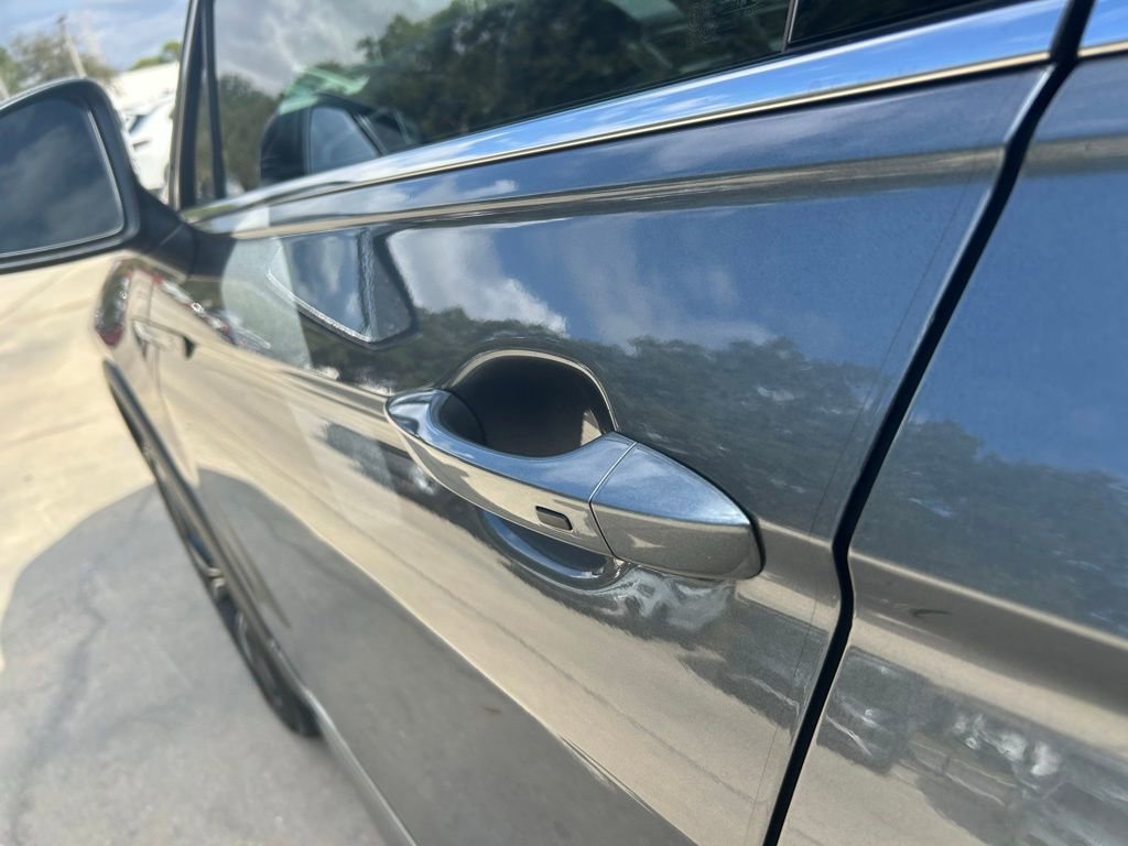 Used 2024 Volkswagen Tiguan SEL R-Line image 29