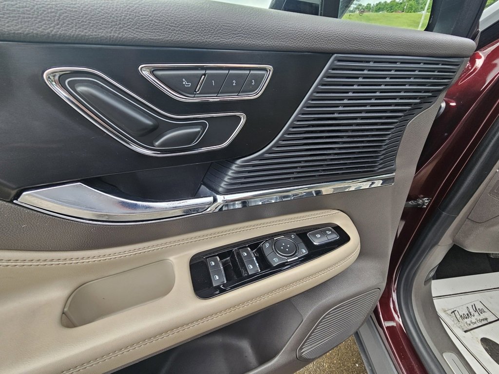 Used 2020 Lincoln Corsair Standard image 21