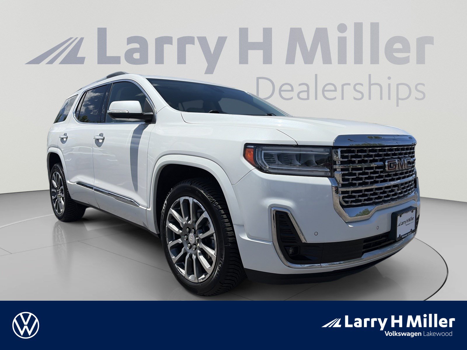 Used 2021 GMC Acadia Denali w/ Denali Ultimate Package AWD/4WD image 1
