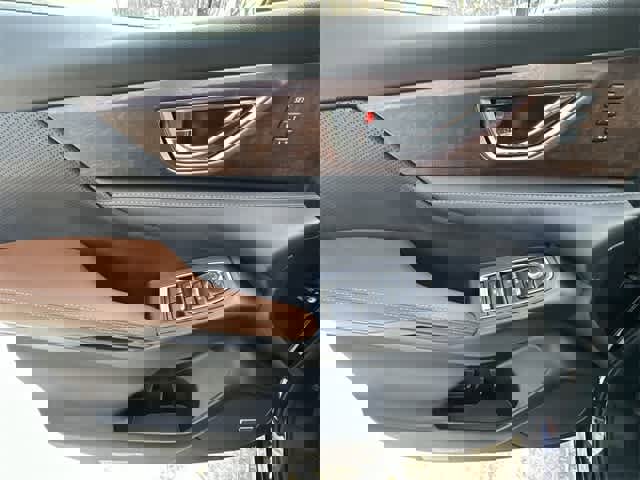 Certified 2025 Subaru Ascent Touring image 18