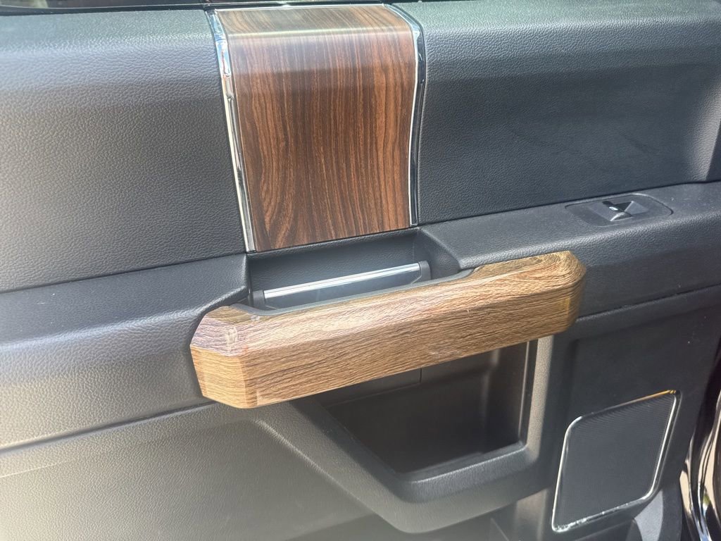 Used 2016 Ford F150 Lariat w/ Equipment Group 502A Luxury image 13