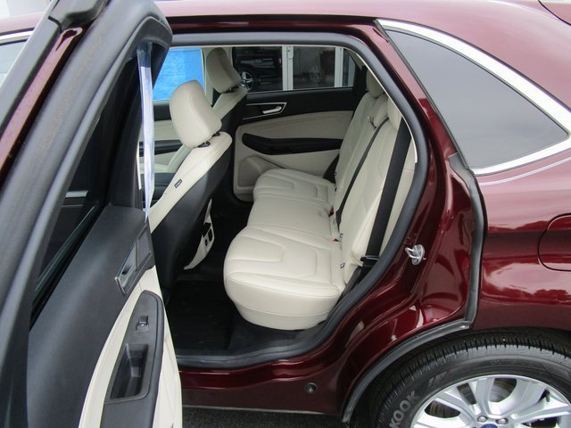 Used 2021 Ford Edge Titanium image 20