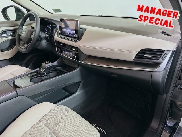 Used 2025 Nissan Rogue SV image 26