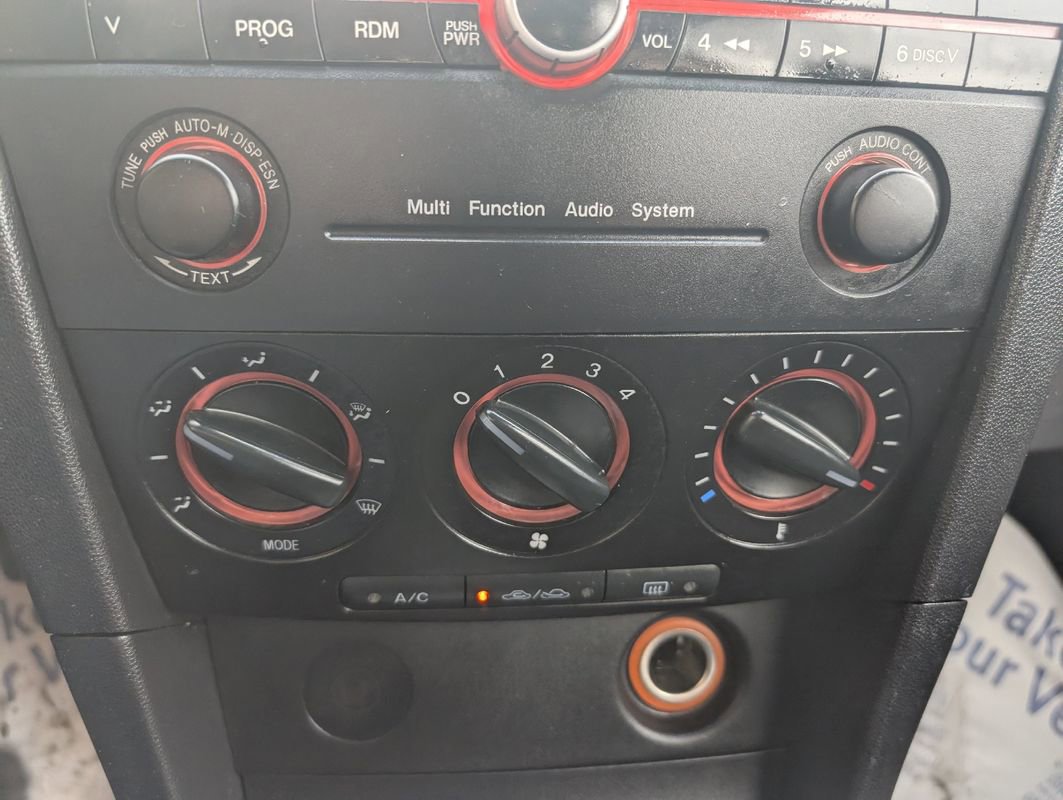 Used 2006 MAZDA MAZDA3 s image 17