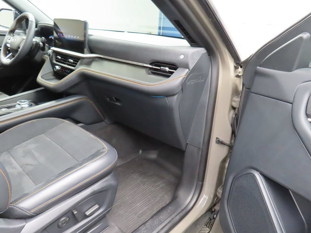 Used 2026 Ford Explorer Tremor w/ Tremor Ultimate Package AWD/4WD image 42