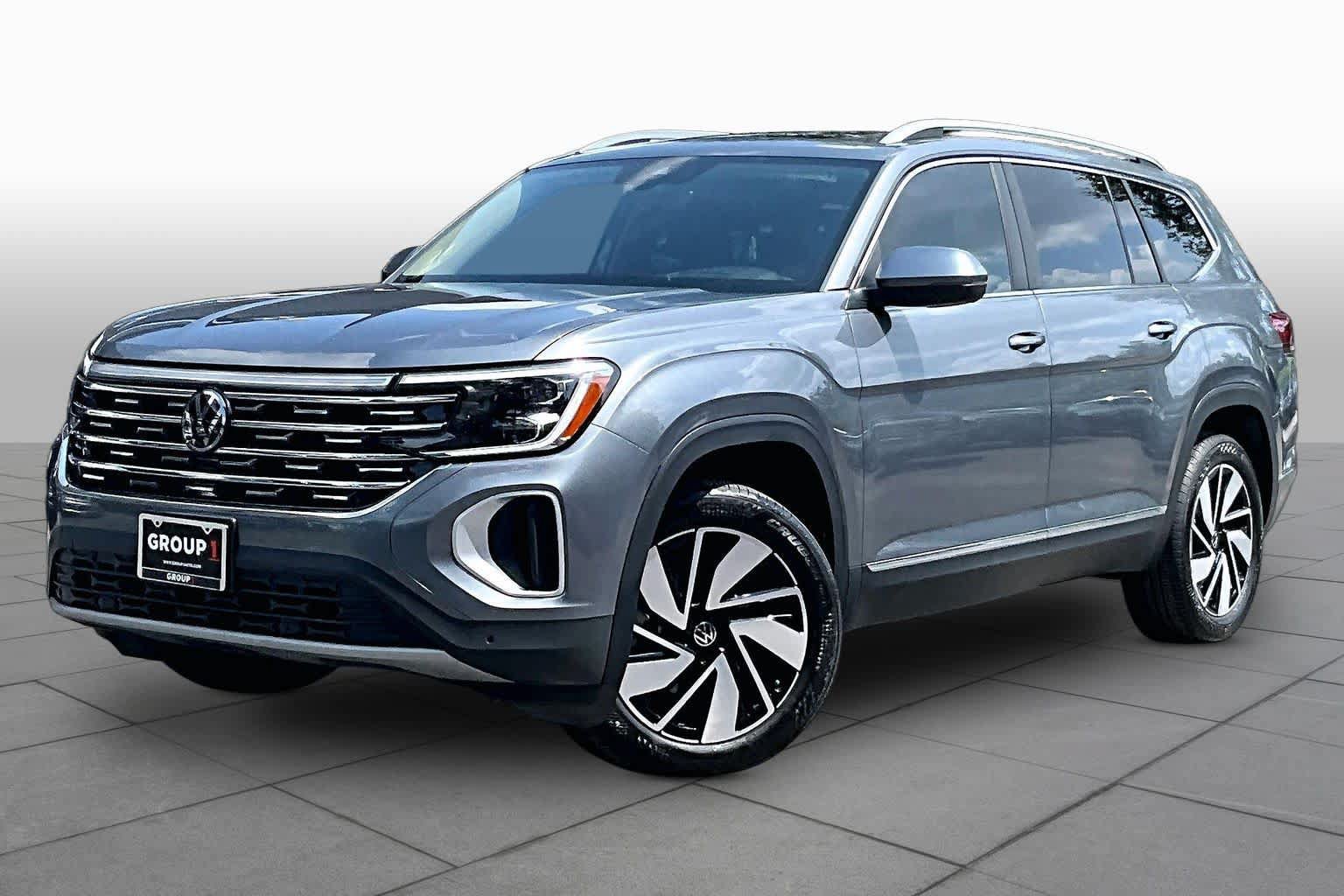 Used 2024 Volkswagen Atlas SEL AWD/4WD image 1