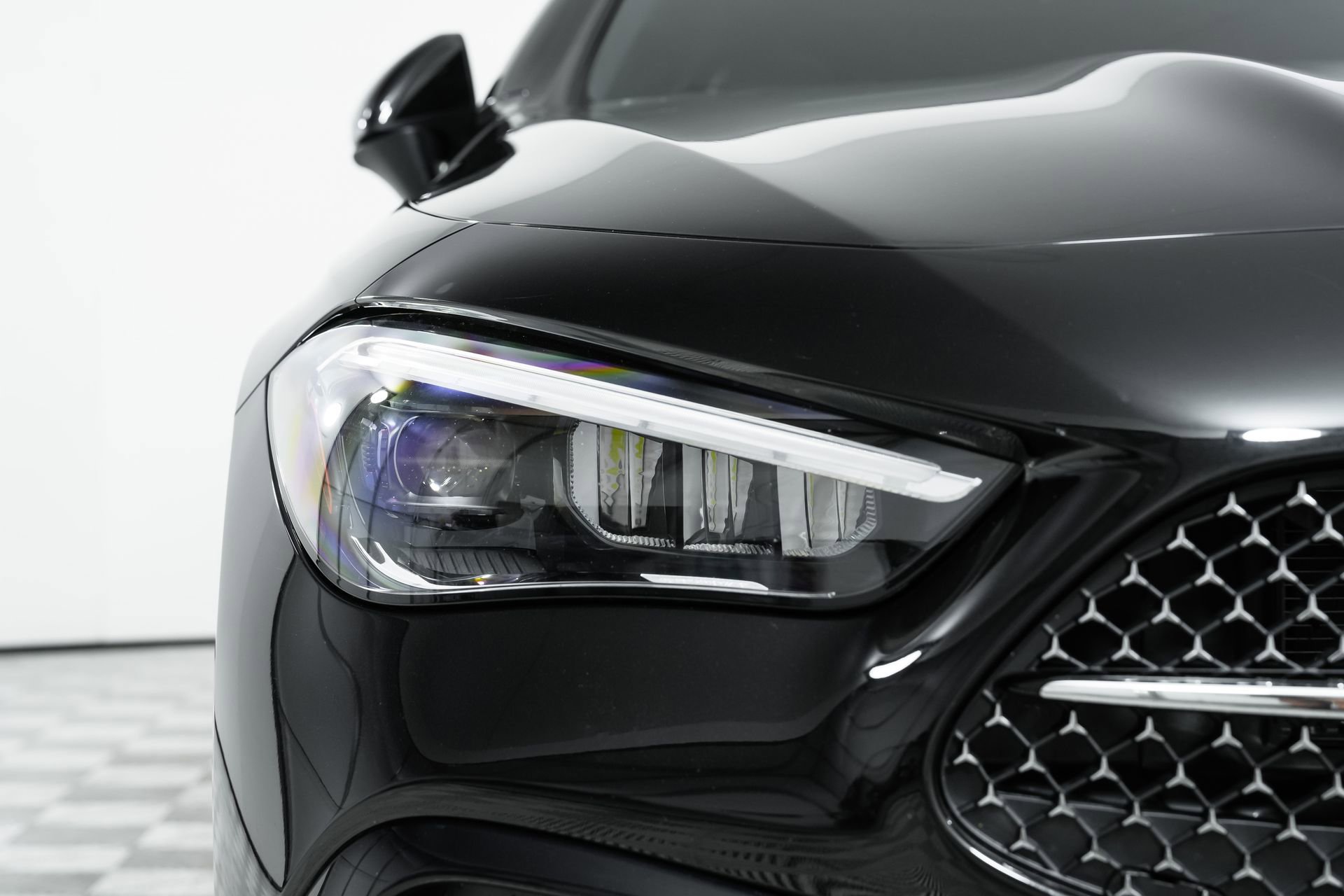 Used 2025 Mercedes-Benz CLE 450 4MATIC Coupe image 13