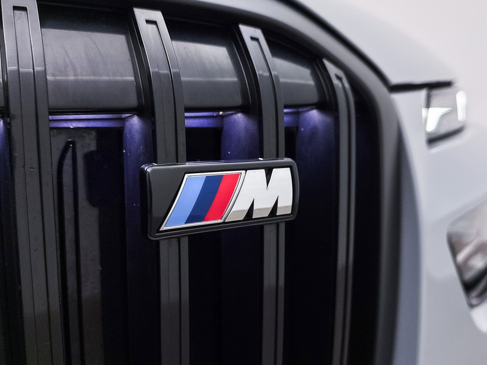 Used 2023 BMW X7 M60i w/ Executive Package AWD/4WD image 4