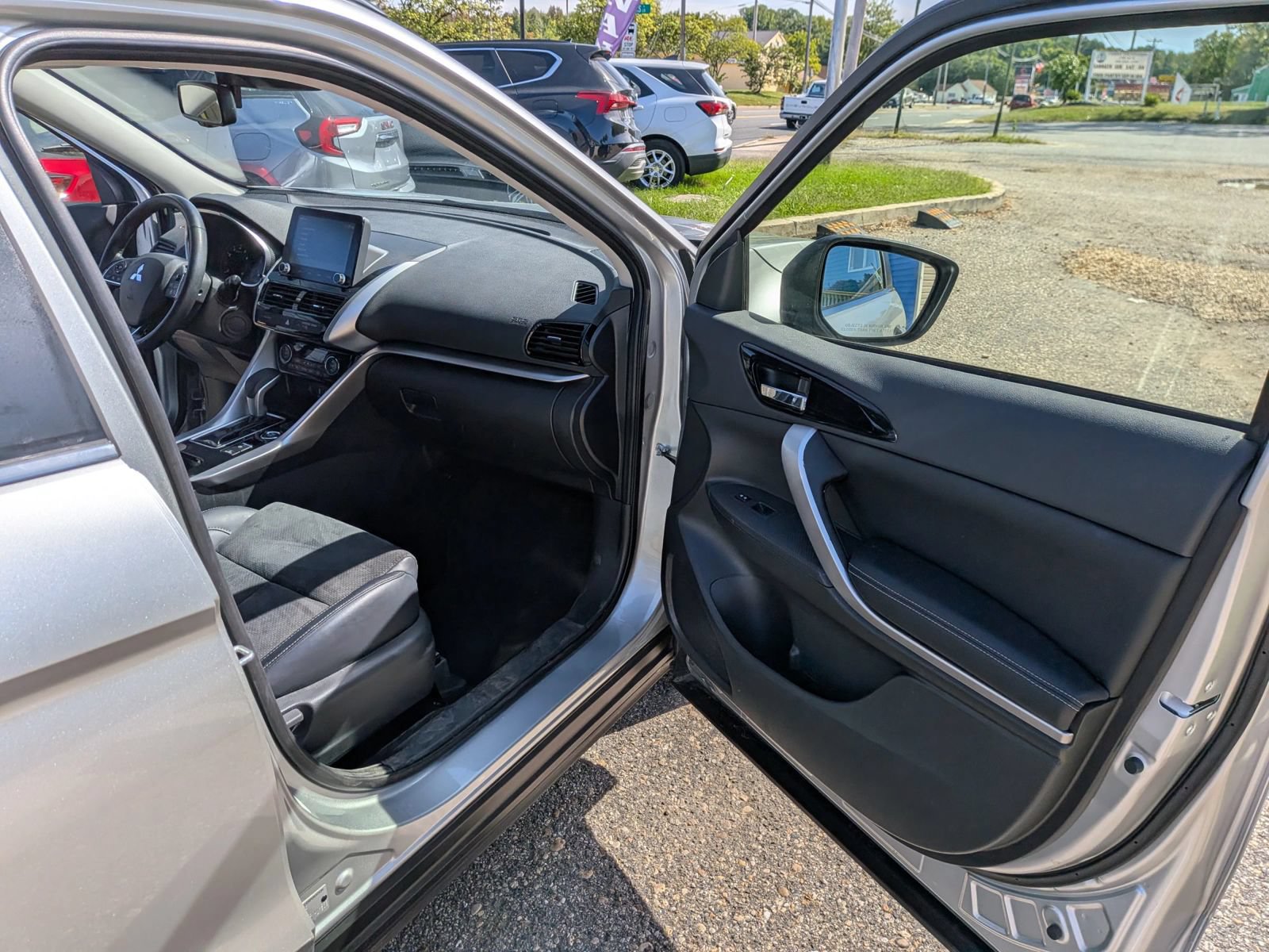 Used 2024 Mitsubishi Eclipse Cross SE AWD/4WD image 38