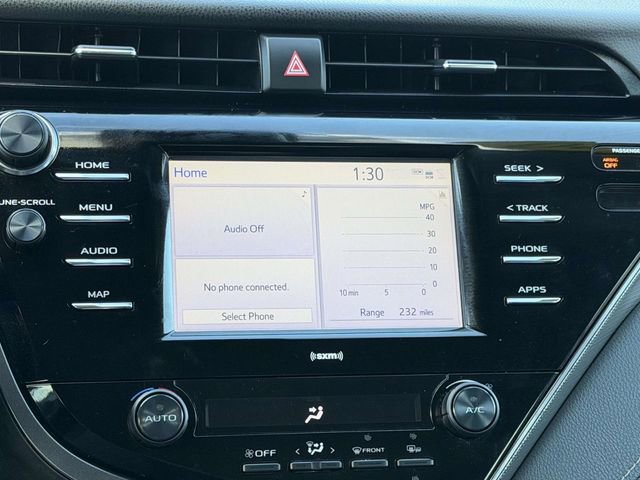 Used 2020 Toyota Camry SE image 8